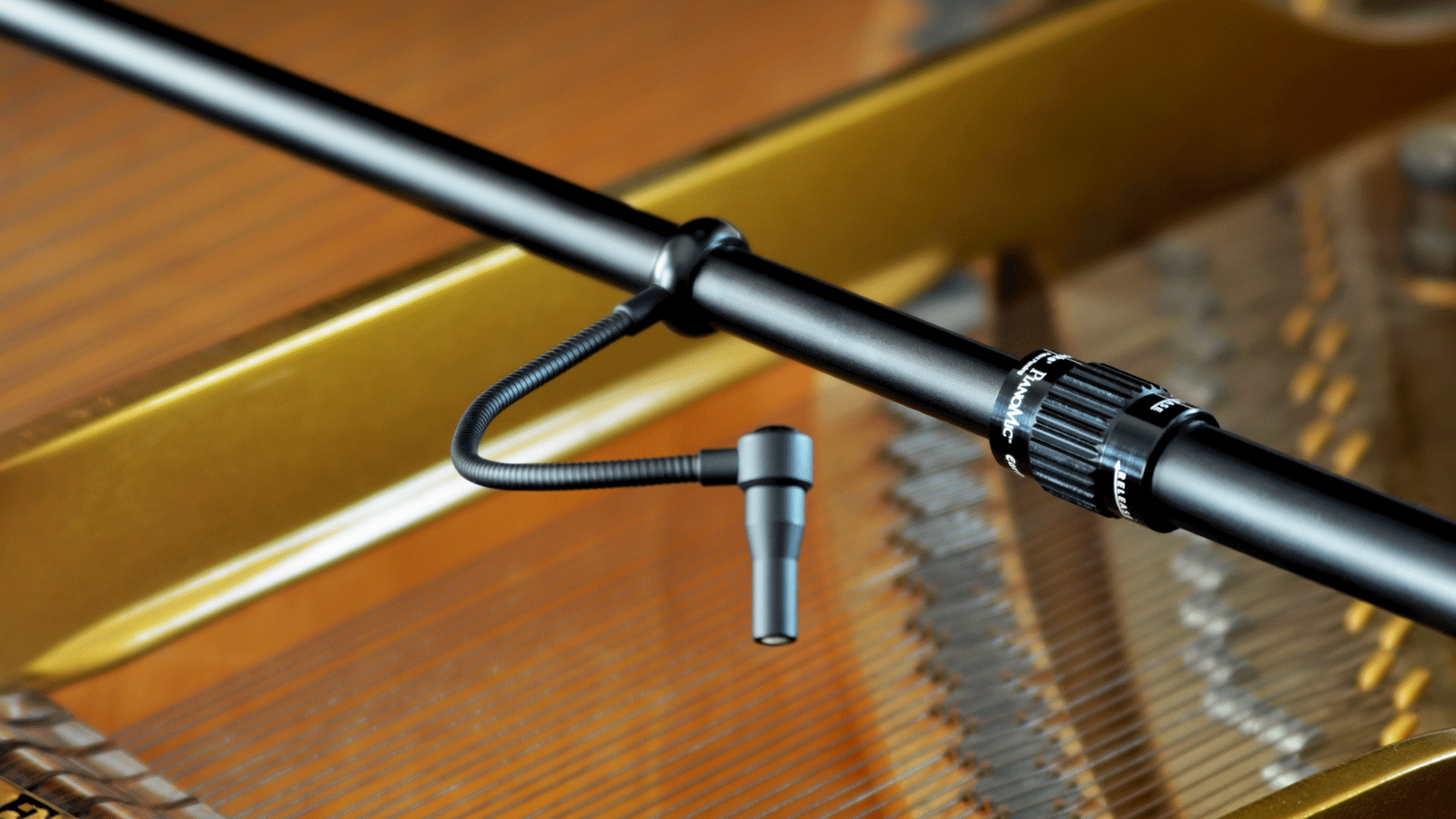 PM: PianoMic Series