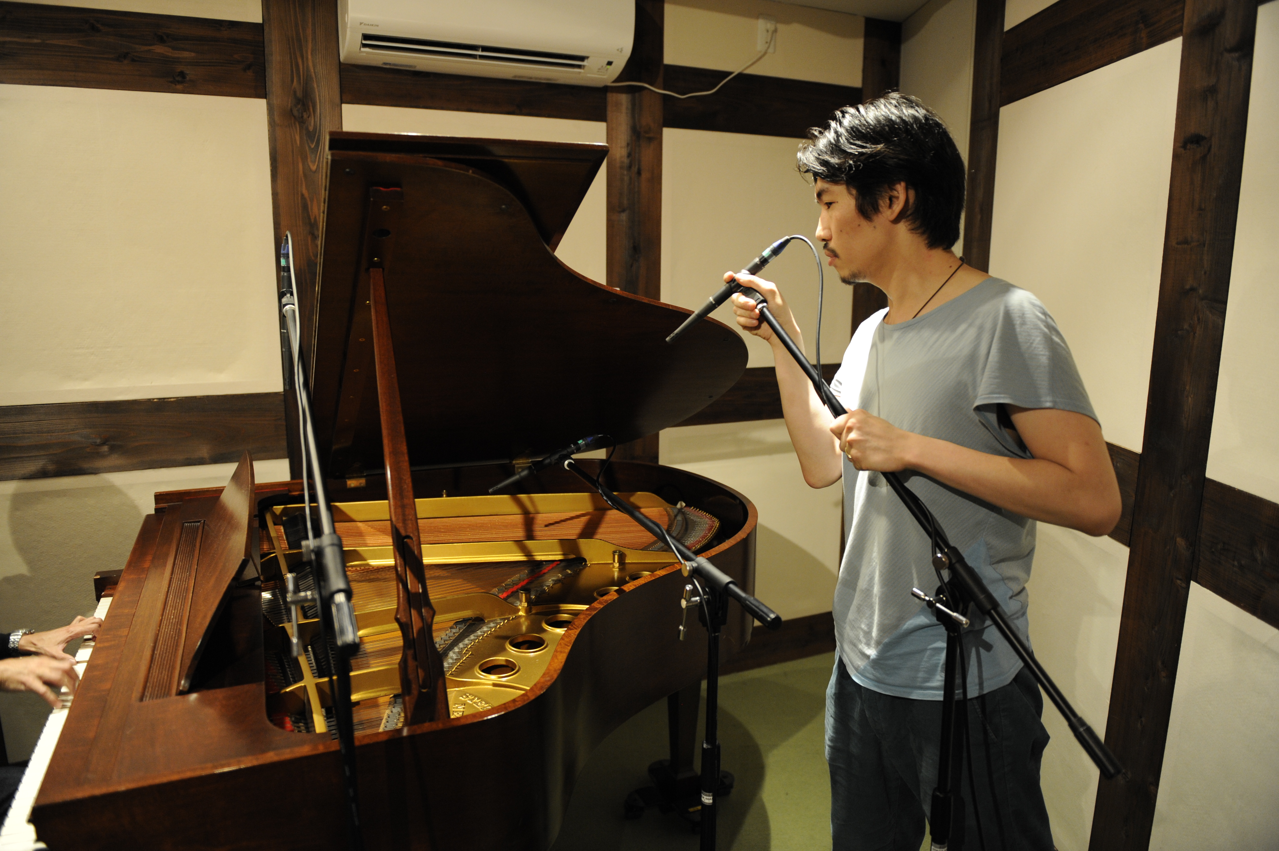20200423_earthworks_sr20_piano1