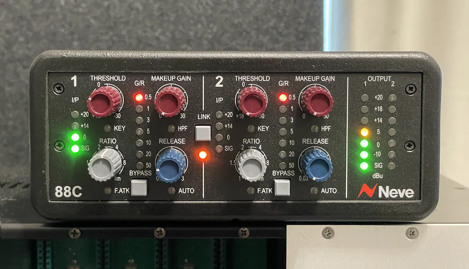 88c-review-Bass